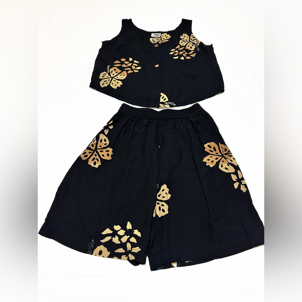 Set of top&bottom outfit